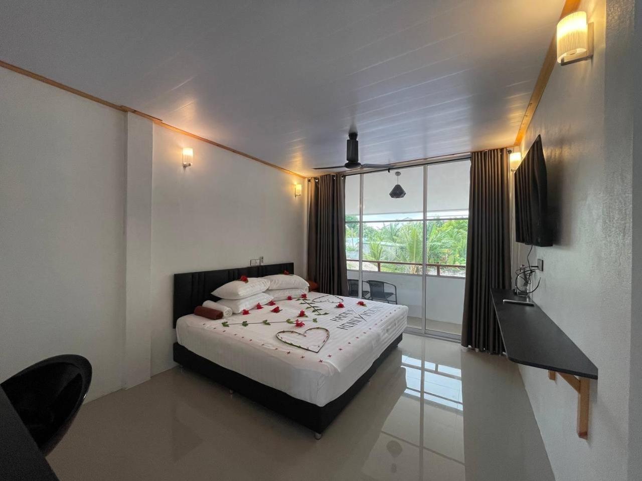 Dacha Thoddoo White Sand Exterior photo
