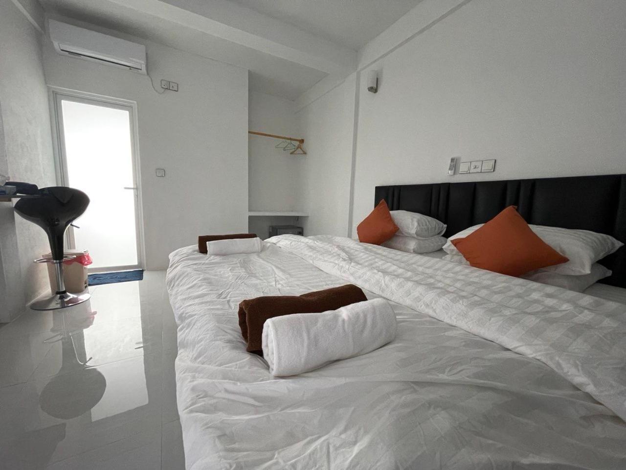 Dacha Thoddoo White Sand Exterior photo