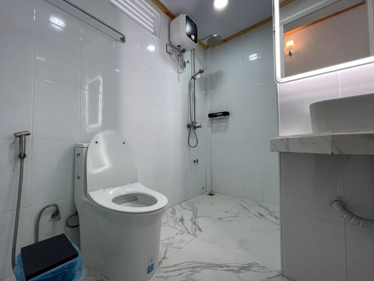 Dacha Thoddoo White Sand Exterior photo